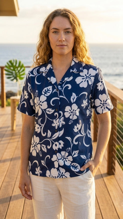 Original Classic Hibiscus Women's Hawaiian Camp Shirt
