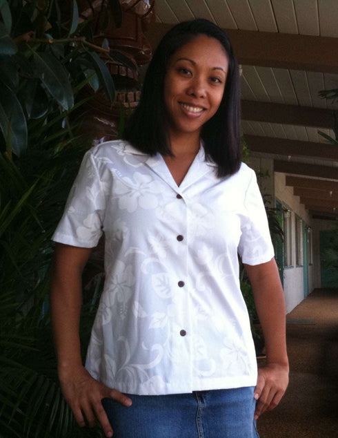 Classic Hibiscus Women's Hawaiian Camp Shirt